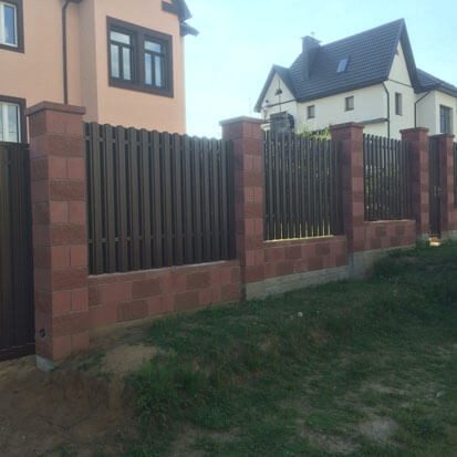 Фотография готовогопроекта по установке заборов