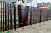 Забор из металоштакетника без фундамента